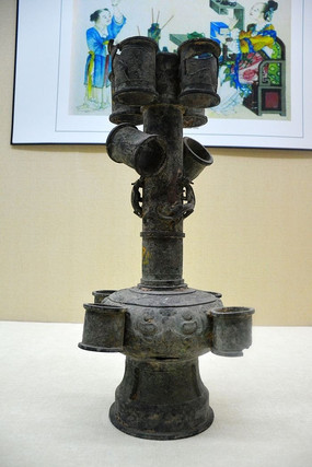 �̴���ͭ��