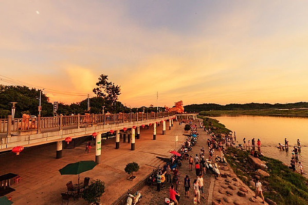 ����ʱ�ֻƺ�