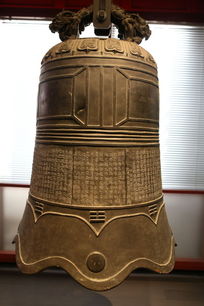 清代潭柘寺铜钟古钟