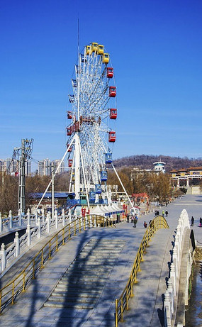 ��ɽ���ɽ����ʽĦ������������