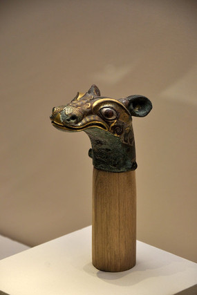 �Ŵ������������