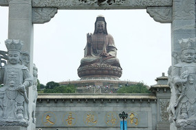 西櫵山南海观音正面