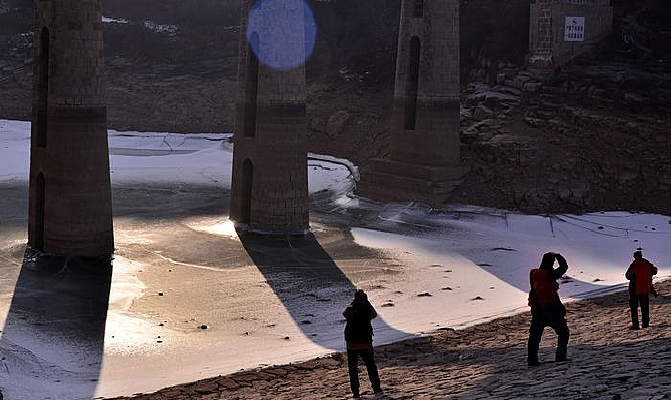 �ӵ�����Ӱ��