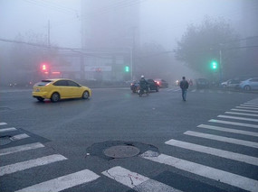 �Ϻ����н�ͷ