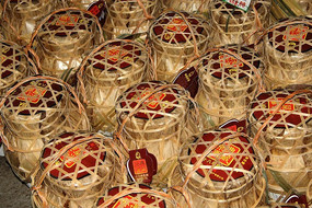 ����̳�ӻƾ�