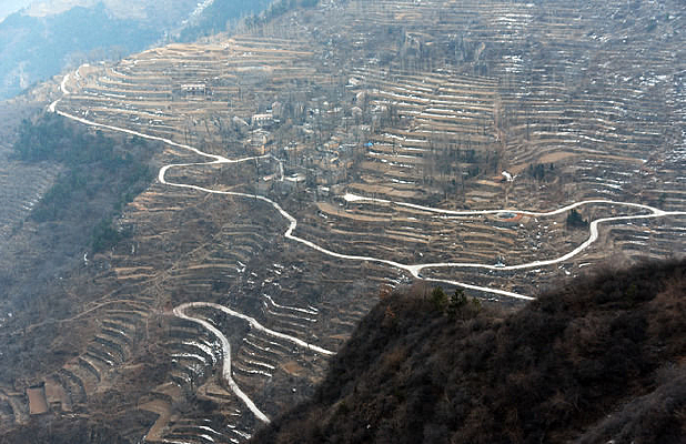 ��ɽ����·