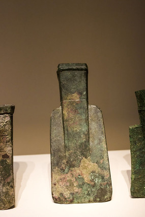 ����ͭ��