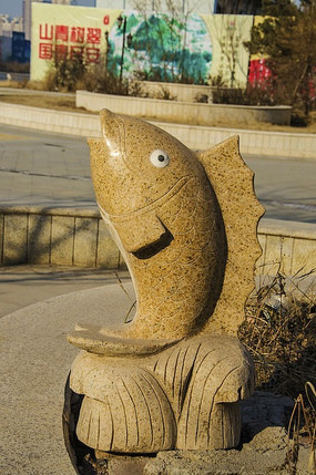 ����Ǻ�����ˮ��ʯ��