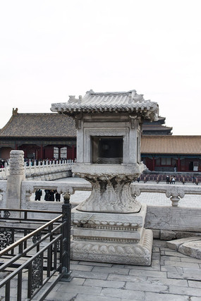 �����ʹ����ͽ���