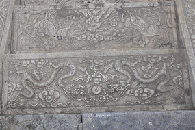 �����ʹ�����̨����