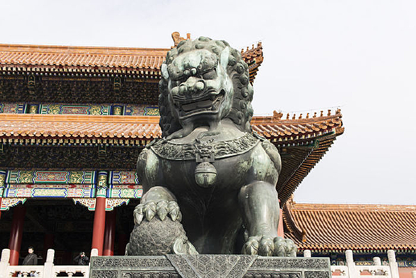 �����ʹ�ʨ��