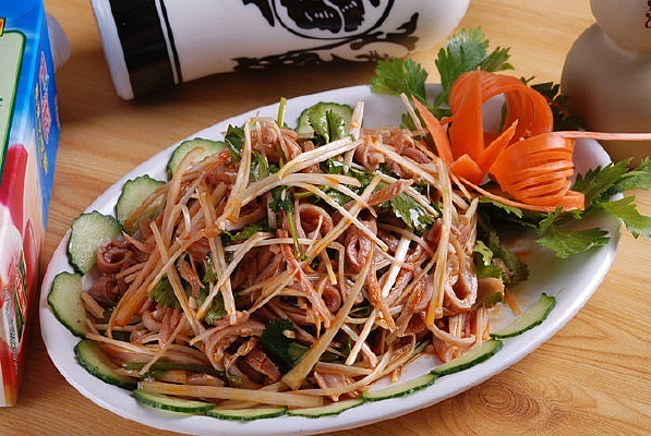 ������˿