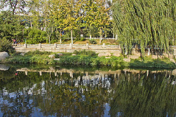 �ൺ��԰�ķ羰