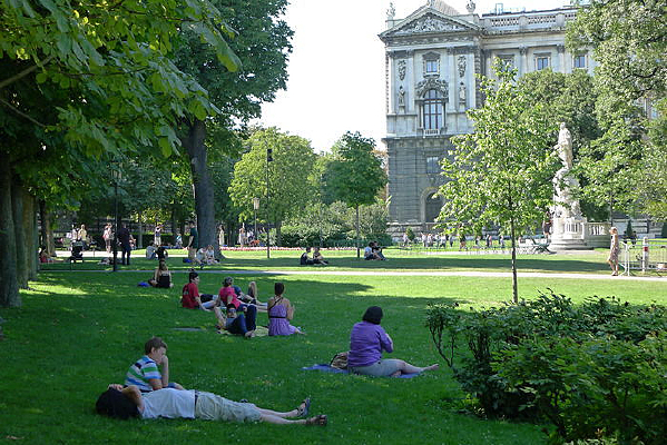 ��ƺ����Ϣ����