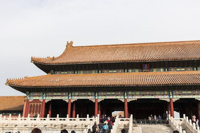 �ʹ�̫����