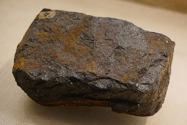 �ڽ���ʯ��