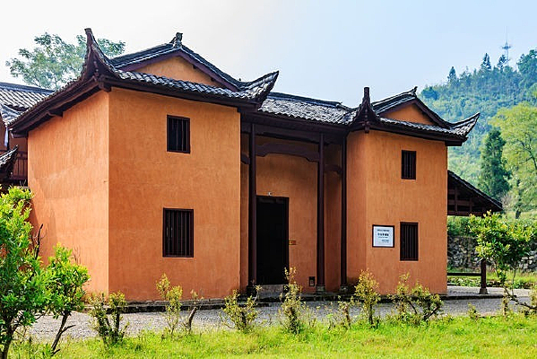 ����������