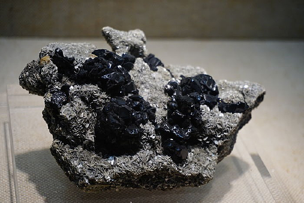 ����ʯ��