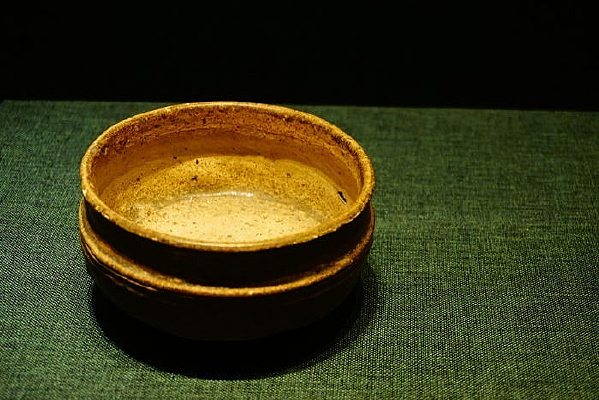 ��ʷ����