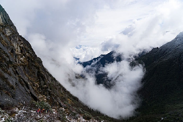 ɽ���еĴ�����Զ����ѩɽ