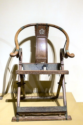 �ƻ���Բ�����ӵ񻨽���