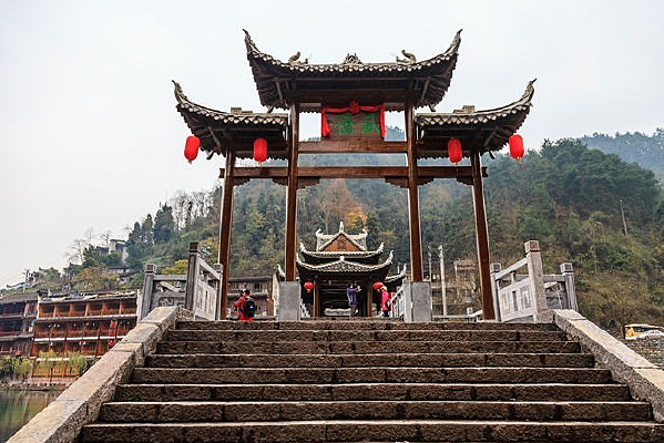 ��˺�����ͷ