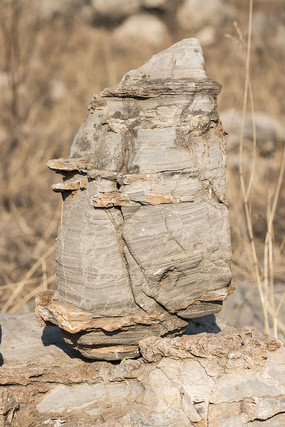 �˲�����ʯ