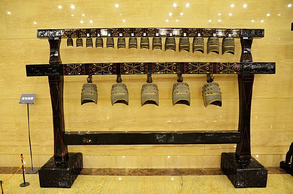 �º�����ͭ����