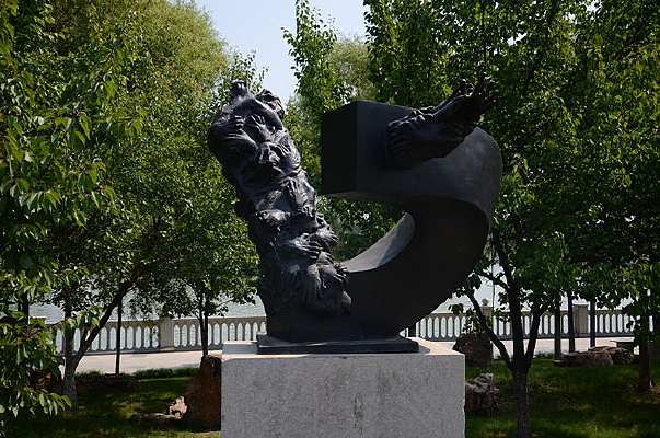 ��̬����