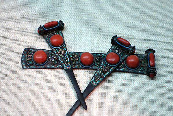 �������ɺ��ͷ��