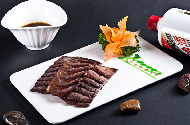 ��ɫ��ţ��Ƭ