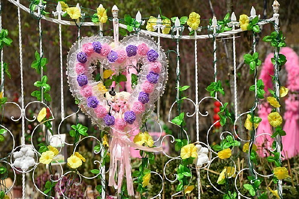 ���λ���