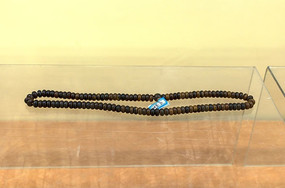 ��ɫ��������