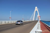 ������־