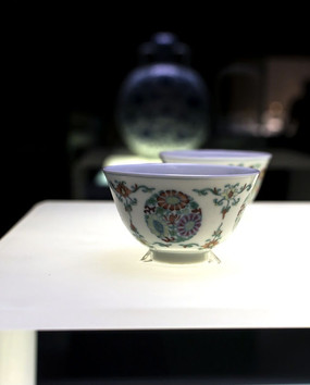 �����ư��Ա�