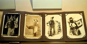 �������