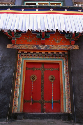 ������ɫ����