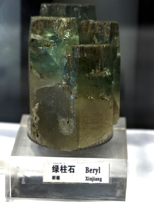 �½�����ʯ