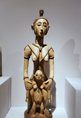 ����ľ������ӵĸ�Ů����