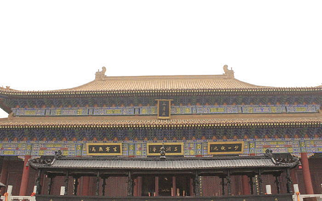 ���̽���