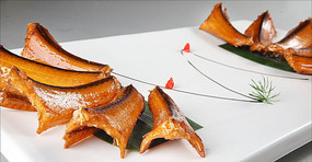 ��˺��ζ��