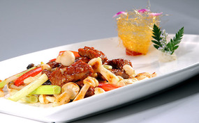 ����ѩ��ţ��