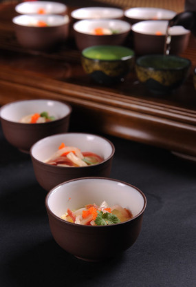 ���㵰����