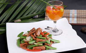  �۶����㱬ţ��