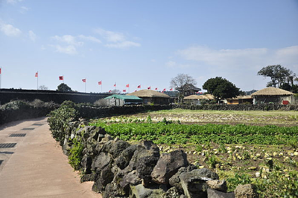 �������