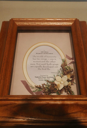 ��������ɫľ��