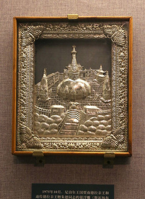 �Ჴ����������������