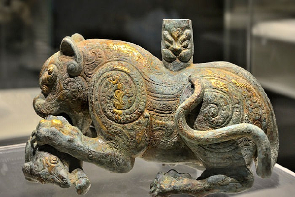 ��ͭ�̽��ε���