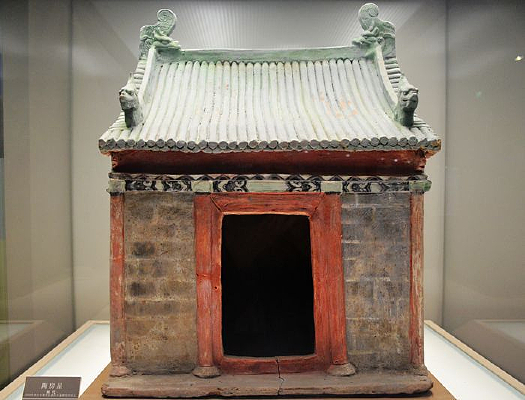 ���շ���