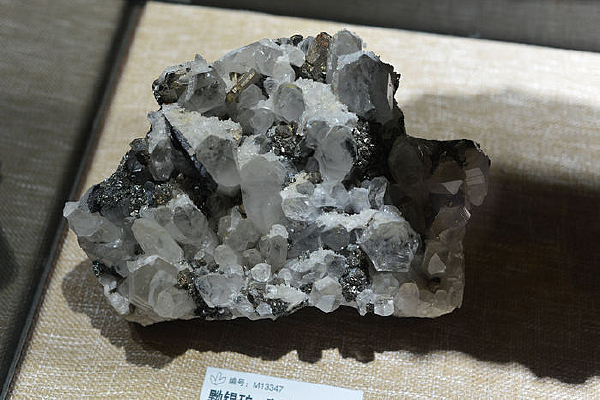 �����󡢶�ɰ�����ٿ���չ��